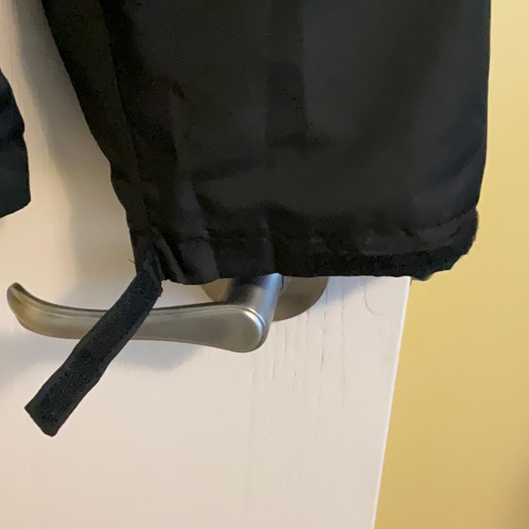 Black Windbreaker- North End - Picture 2 of 12